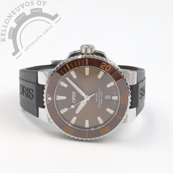 Oris Aquis Date