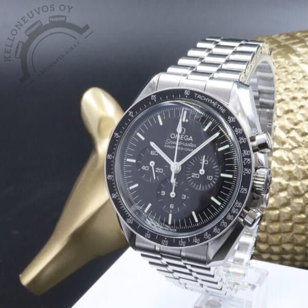 Omega Speedmaster Professional Moonwatch Co-Axial Master Chronometer Chronograph 42mm - Image 2