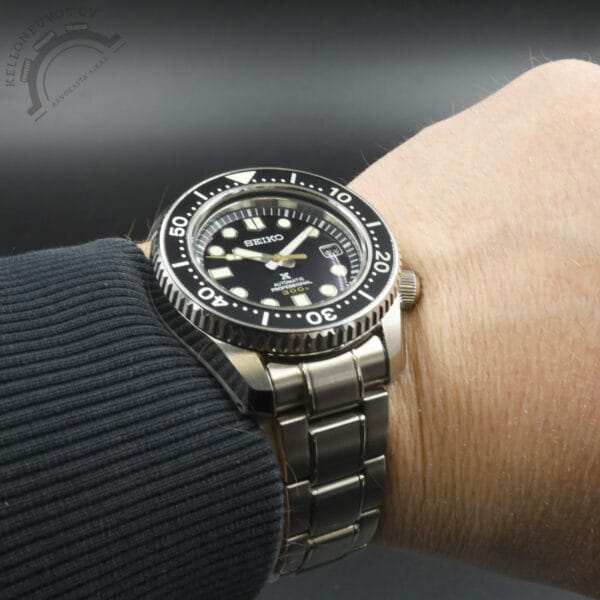 Seiko Prospex Marine Master MM300 SLA021J1 - Image 6