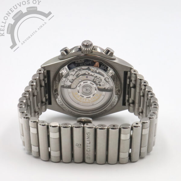 Breitling Chronomat B01 42 - Image 4
