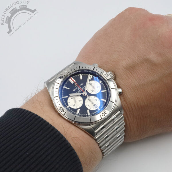 Breitling Chronomat B01 42 - Image 6