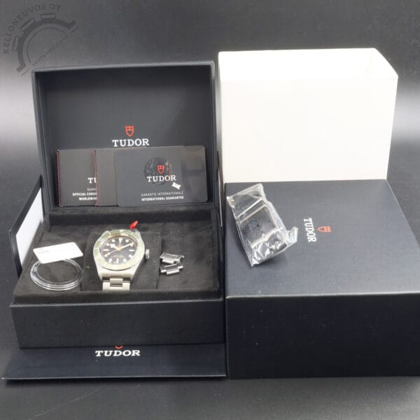 Tudor Black Bay 41 "Harrods" - Image 7