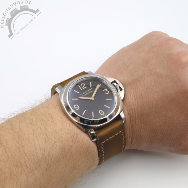 Panerai Luminor Base 44mm Special Edition - Image 6