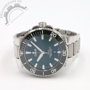 Oris Aquis Date Green