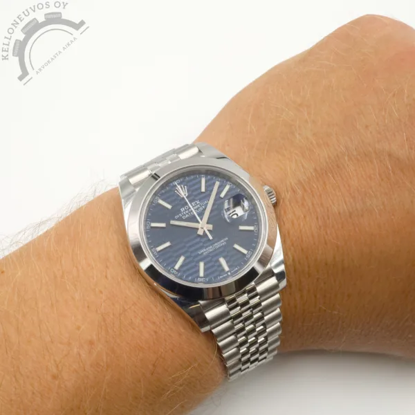 Rolex Datejust 41 Blue Motif (Oyster + Jubilee) - Image 6