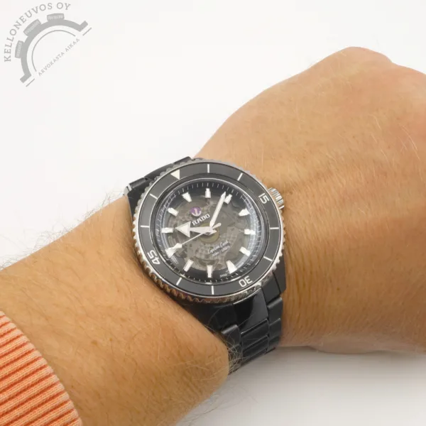 Rado Captain Cook High-Tech Ceramic - Image 6