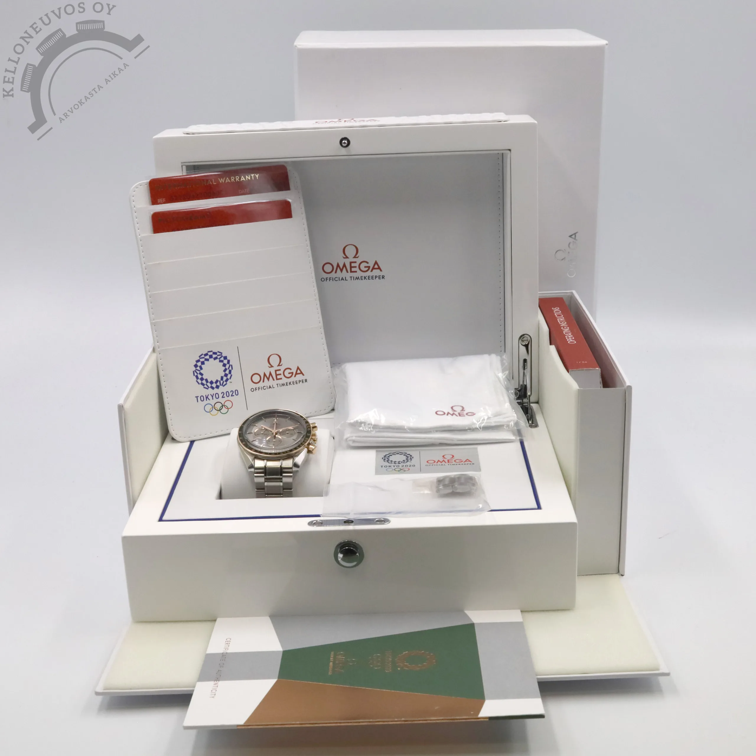 Omega Speedmaster Anniversary Series "Tokyo 2020" Limited Edition 42mm Sedna Gold & Steel 8 Omega Speedmaster Anniversary Series "Tokyo 2020" Limited Edition 42mm Sedna Gold & Steel - Image 8